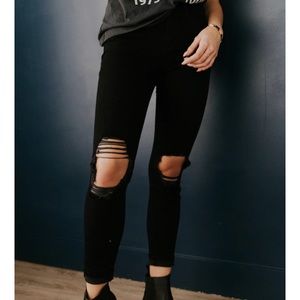Roolee Voyeger skinny black distressed jeans. NEW